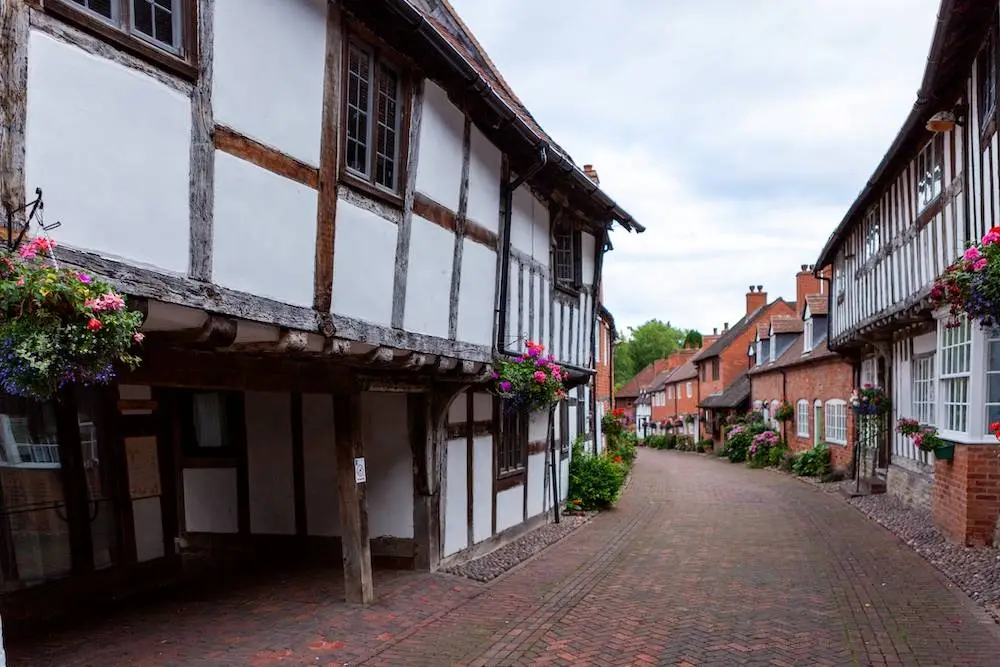 Faster internet in Warwickshire? We’ve got you covered